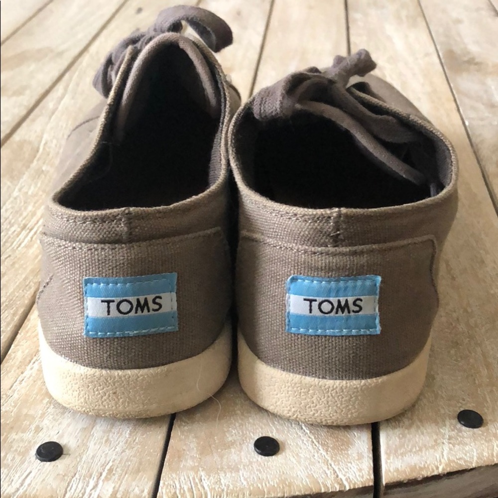 Women’s shoes